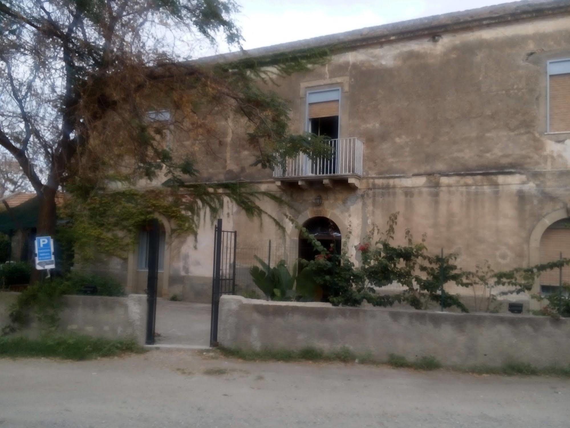 Il Casale Hotel Milazzo Exterior foto